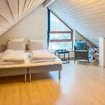 3 Bedroom Awesome In Vaeggerlose Lägenhet Bøtø By
