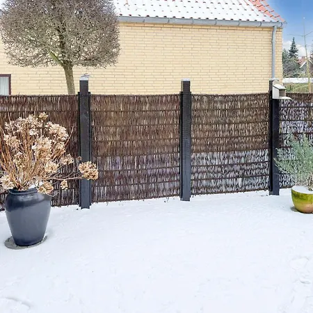 Awesome Apartment In Vaeggerlose With Wifi Apartmán Bøtø By