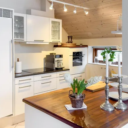 Awesome Apartment In Vaeggerlose With Wifi Apartmán