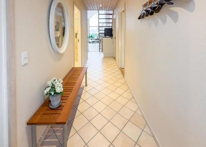 3 Bedroom Awesome In Vaeggerlose * Bøtø By